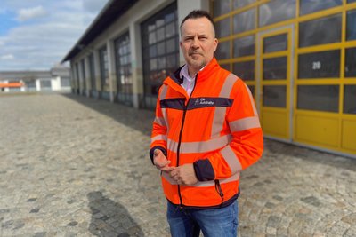 Als Leiter der Außenstelle Dresden der Autobahn GmbH ist Christian Milster quasi der Boss der sächsischen Autobahnen. An die Autofahrer hat er gleich vier Bitten.