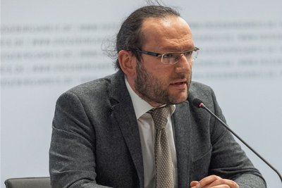 Amtsarzt Sandro Müller war bisher unter anderem als Notarzt auf dem Rettungshubschrauber Christoph 46 im Einsatz. 
