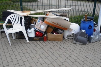 Die Plauener Stadtverwaltung warnt davor, Sachen, die nicht mehr benötigt werden, für Sammler auf die Straße zu stellen. 