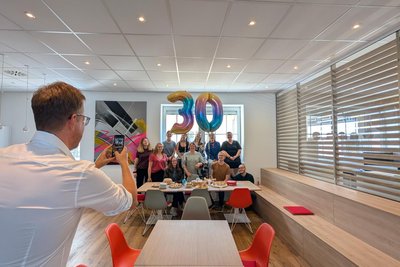 Im Herbst 2025 feierte die Social- und Video-Redaktion, dass die „Freie Presse“ die Marke von 30.000 Followern auf Instagram geschafft hatte. Seit Anfang Mai 2026 sind es bereits über 40.000 Follower. Foto: Ronny Strobel