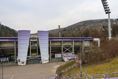 Wie viel ist dem Erzgebirgskreis das Auer Stadion wert? Mit dieser und weiterführenden Fragen zum FC Erzgebirge müssen sich am Mittwoch die Kreisräte auseinandersetzen.