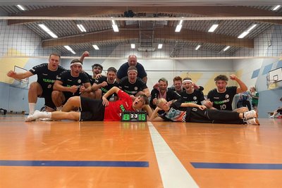 Hatten bislang nur Grund zum Jubel: die Männer des 1. VV Freiberg, die in der Sachsenklasse 4 Siege feierten.