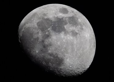 Raumfahrtexperte Moeller sieht in der Wahl von Italiener Parmitano für "Artemis-3" keinen Konflikt damit, dass ein Deutscher als erster europäischer Astronaut Richtung Mond fliegt. (Archivbild)