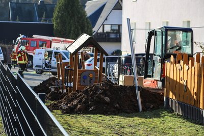 Bei Bauarbeiten nahe der Einrichtung hatte ein Baggerfahrer die Gasleitung beschädigt.