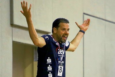 Norman Rentsch, Cheftrainer des BSV Sachsen Zwickau, versteht die Handballwelt momentan nicht so ganz. 