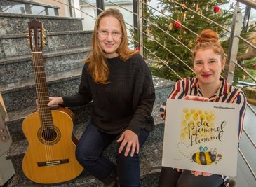 Ina Schirmer (l.) hat Nora Engelbrechts "Bummel-Hummel" vertont. 