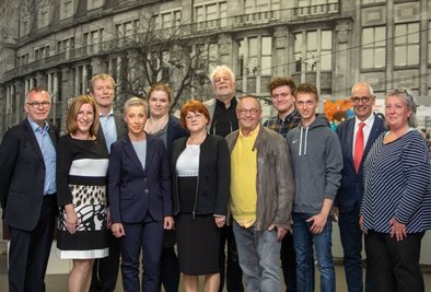 Sie fanden sich jetzt zur Verleihung des Social Award des Rotary Clubs im Landratsamt ein (von links): Ulrich Spacke, Susanne Ziebuhr, Hans Neuser, Ute Menzel, Katrin Müller-Neubert, Sylvia Pomm, Peter Luban, Jörg Tempel, Jonas Scherzer, Jonas Hommel, Frank Richter und Gabriela Jürgensmeier. Der Preis steht unter Schirmherrschaft von Landrat Rolf Keil.