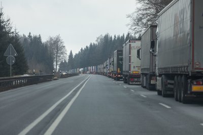 Es staute sich auf deutscher Seite zirka drei Kilometer.