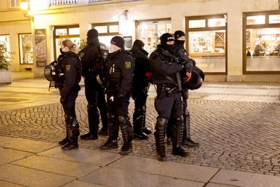 Die Polizei verhinderte, dass sich ein einheitlicher Zug formierte. 