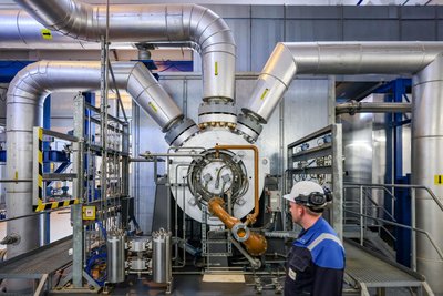 Ein Verdichter des unterirdischen Gasspeichers des Energiekonzerns VNG.