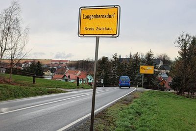 In Langenbernsdorf stehen am 9. Juli Bürgermeisterwahlen an. Amtsinhaber Frank Rose bat aus gesundheitlichen Gründen in seine Versetzung in den Ruhestand.
