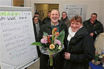 Frank Rose und seine Ehefrau Anke Rose freuten sich über den klaren Wahlsieg im Januar 2019.