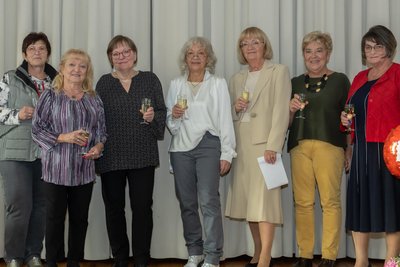 Vorbereitet hatten das Treffen (von links): Dorith Walther, Sonja Klinder, Eva-Maria Haueis, Annelie Sämann, Hannelore Hermann-Heß, Brigitte Tiepmar und Petra Seifert.