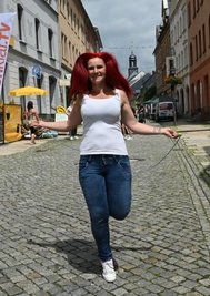Kathleen Gräbner hat sich beim Seilspringen ausprobiert.