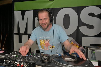 Christian Becher wird beim Start in die Open-Air-Saison selbst mit aufgelegen.
