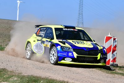Philip Geipel/Katrin Becker-Brugger auf der Rennstrecke.