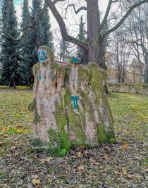 "Die Lauschenden" von Fritz Böhme nach einer Idee von Walter Howard in Chemnitz (1980).