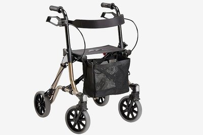 Rollator Taima: Preis: 249 Euro; max. Benutzergewicht: 150 kg; Gewicht: 6,5 kg; Besonderheit: höherer Griff bestellbar