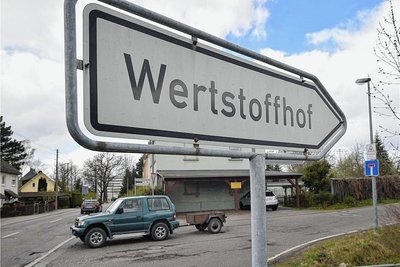 An den fünf Wertstoffhöfen der Stadt kann ab Dienstag nur noch bargeldlos bezahlt werden. 