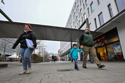 Der Fußweg Am Wall ist eine wichtige Verbindung zur Innenstadt. Nicht selten gibt es dort Pöbeleien.