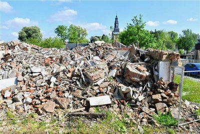 Das marode Gasthofgebäude stand seit Jahren leer und verfiel. Nun wurde das Denkmal abgerissen. 