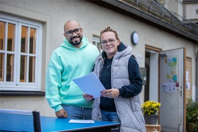 Sie sind Ansprechpartner der „Villa Postplatz“: Olga Kotov und Edilio Hernández.
