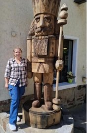 Petra Hoogland aus Rotterdam mag die Nussknacker in Neuhausen.