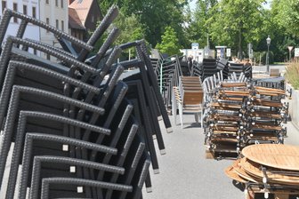 38. Bergstadtfest in Freiberg: Auf dem Schlossplatz entsteht das Weindorf -