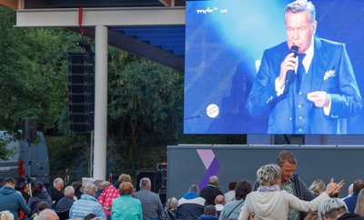 Wer keine Karten für die Kaisermania am Wochenende in Dresden ergattert hat, ist bei der Live-Übertragung im Kurpark in Thermalbad Wiesenbad auf seine Kosten gekommen. 
