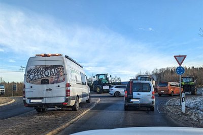 Blick auf den Kreisverkehr B 101 in Scheibenberg.
