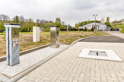 Auf dem Gelände gibt es nun fünf Stellplätze für Wohnmobile und Camper, im Bild die neue Entsorgungsstation.