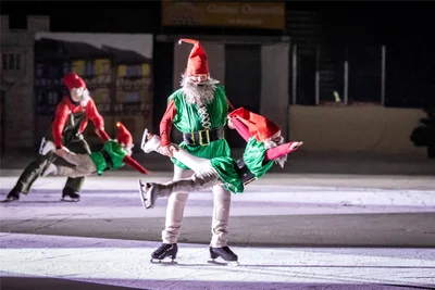 Beim Eismärchen stellten über 200 Sportler des Chemnitzer Eislaufclubs ihr Können unter Beweis.