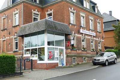 Die Raben-Apotheke ist auch für Menschen aus umliegenden Orten ein wichtiger Anlaufpunkt.