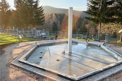 Das Fundament für das neue Bienenhaus im Tierpark Waschleithe ist erkennbar. Spätestens im Frühjahr soll alles fertig sein. 