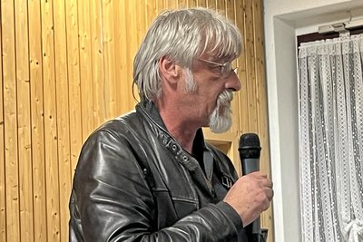 Die EAB New Energy werde ihr Vogelschutz-Gutachten erst nach einem Grundsatzbeschluss des Gemeinderats zum Windpark-Projekt herausgeben, sagte Volker Scharf von der Firma.