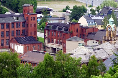 Eine Aufnahme von 2009: So sah das ehemalige Wellner-Werksgelände früher aus. Die meisten Nebengebäude sind gewichen, der Rest wurde äußerlich saniert.