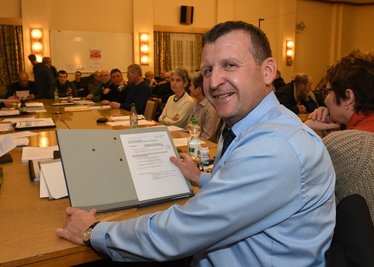 Bürgermeister Jens Müller bei der Gemeinderatsitzung am Dienstagabend.