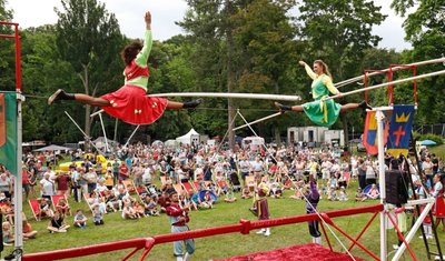 Die Show der Hochseilartisten Geschwister Weisheit war der Höhepunkt des Programms. 