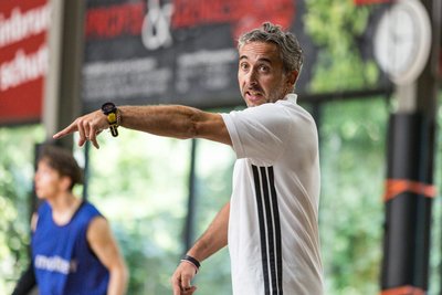 Pablo Del Tio Muñoz gehört seit diesem Sommer fest zum Trainerteam der Niners.