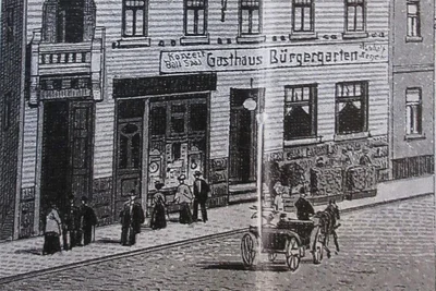 Eine Postkarte (Bildausschnitt) vom Anfang des 20. Jahrhunderts zeigt das Uhrengeschäft im Bürgergarten.