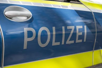 39-Jähriger verletzt in Glauchau einen Polizisten - Ein Mann hat in Glauchau einen Polizisten leicht verletzt.