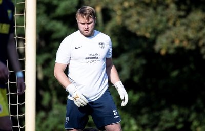 Nachdenklich: BSC-Spielertrainer Rico Thomas, der in Panitzsch als Torhüter eine schwache Leistung seiner Vorderleute sehen musste. 