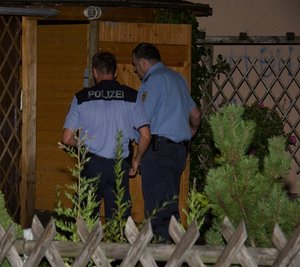 Nach ersten Ermittlungen geht die Polizei von Brandstiftung aus.
