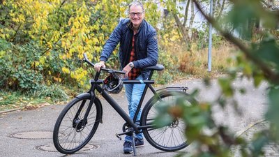 Richter Jürgen Zöllner aus Limbach-Oberfrohna legt an mehr als 50 Tagen im Jahr seinen Arbeitsweg mit dem Rad zurück. Weil ihm aber dieVerkehrssituation in der Stadt für Radfahrer zu viele Gefahren birgt, muss er bislang für mehr Sicherheit auch mehr Kilometer an Fahrstrecke in Kauf nehmen als ein Autofahrer. 