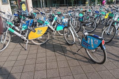 Für kommerzielle Anbieter - hier Nextbike-Räder in Leipzig - ist die Nachfrage in Chemnitz nicht lukrativ genug.
