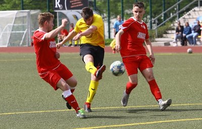 Die B-Junioren des VfB Annaberg mit Lasse Paul Josiger (M.) haben die Landesklasse-Saison auf Rang 3 abgeschlossen.