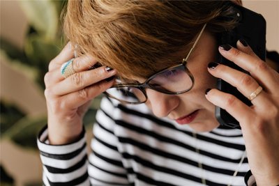 Wer ein Ehrenamt am Sorgentelefon des Deutschen Kinderschutzbundes übernimmt, muss zuhören können.
