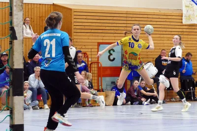 Marienbergs Rechtsaußenspielerin Lena Kummich erzielte gegen Schneeberg drei Tore.