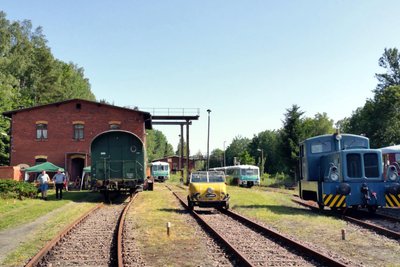 Im Bahnbetriebswerk Adorf sind am Samstag und Sonntag jeweils von 10 bis 17 Uhr Tage der offenen Tür.