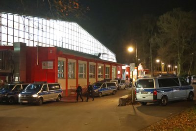 Die Polizei war beim Testspiel-Derby zwischen Crimmitschau und Selb im Einsatz.
